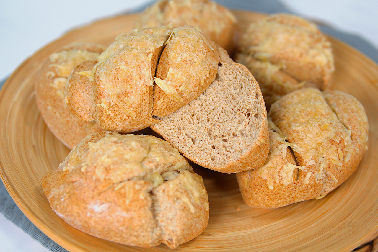 Keto Käsebrötchen mit Konjakmehl