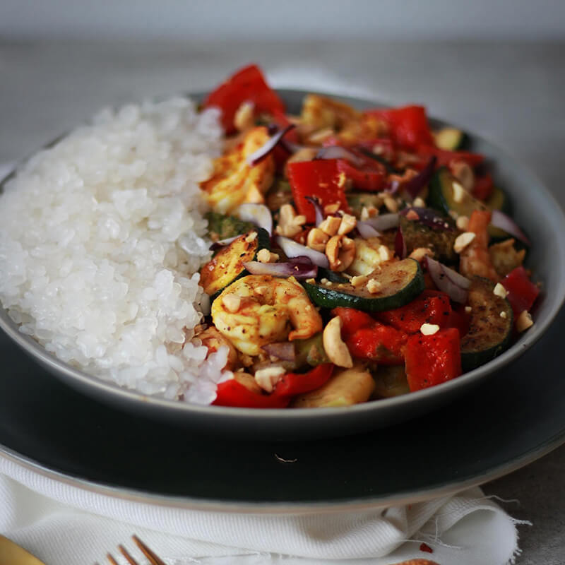 Würziges Erdnuss- Garnelen- Curry mit verschiedenem Gemüse