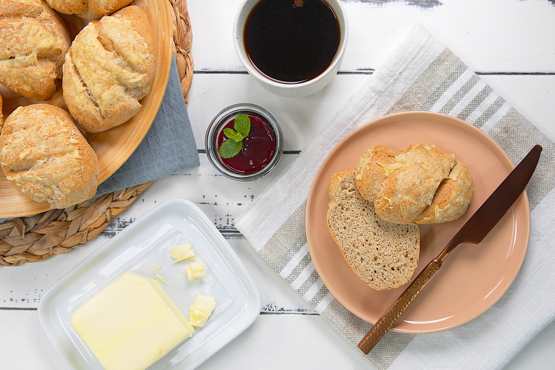 Keto Käsebrötchen mit Konjakmehl